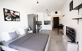 Hubstay - Klea'S City Apartment Suite